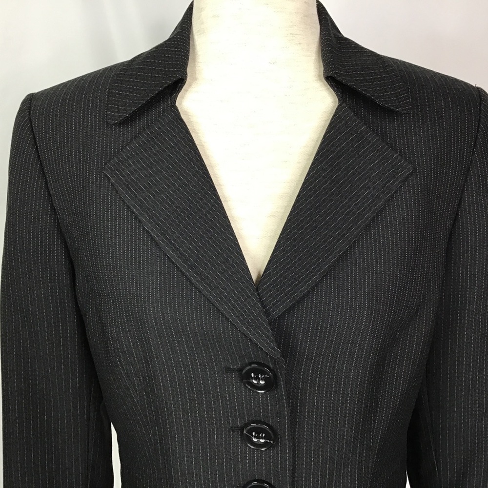 TAHARI Blazer Size 8 Petite Jacket Arthur Levine Suit Pin Stripe Black Multi - Picture 2 of 10